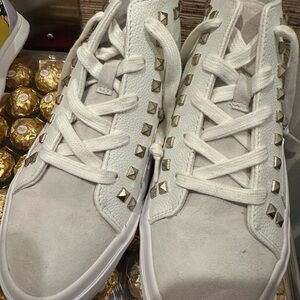 Studded White Women's Sneakers jessica simpson 8.5 new